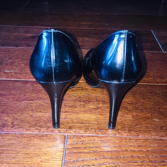 Stuart Weitzman Pumps - Picture 6 of 10